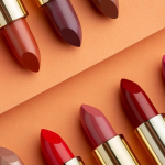 معرفی انواع رژ لب؛ مدل‌، بافت‌ و تفاوت آن‌ها